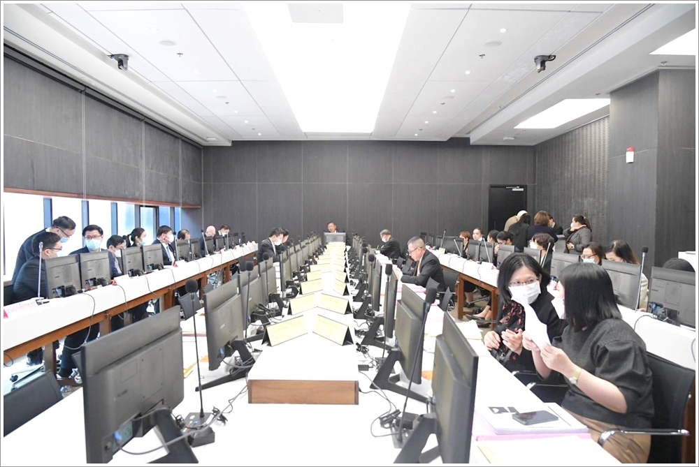 กรมบังคับคดี ร่วมประชุมคณะกรรมาธิการวิสามัญพิจารณาร่างพระราชบัญญัติล้มละลาย (ฉบับที่..) พ.ศ. .... (กระบวนพิจารณาเกี่ยวกับการฟื้นฟูกิจการของลูกหนี้)